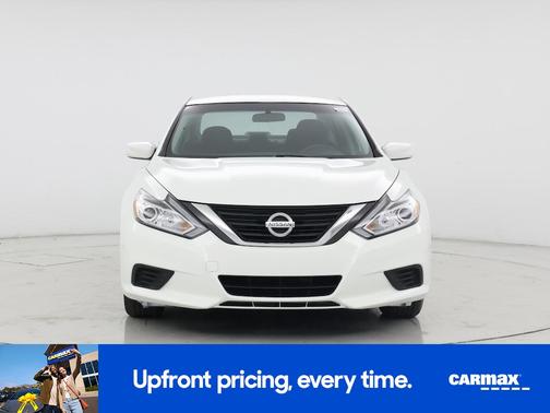 White 2016 Nissan Altima S