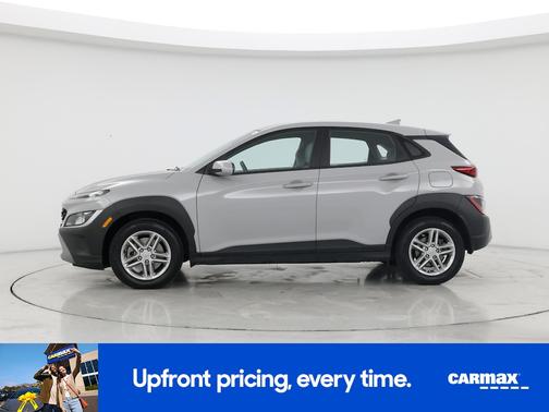 Gray 2022 Hyundai KONA SE