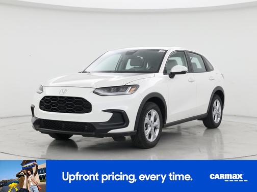 White 2025 Honda HR-V LX