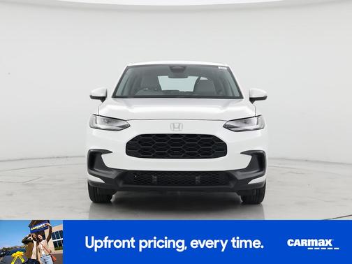 White 2025 Honda HR-V LX