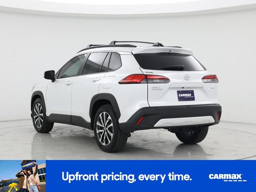 White 2025 Toyota Corolla Cross XLE