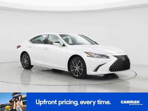 White 2025 Lexus ES 300h