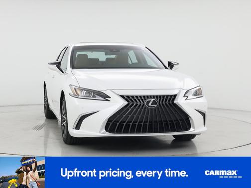 White 2025 Lexus ES 300h