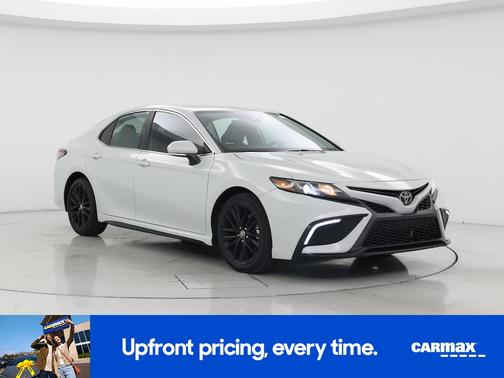 White 2022 Toyota Camry SE Night Shade