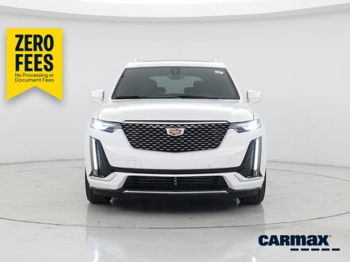 White 2021 Cadillac XT6 Luxury