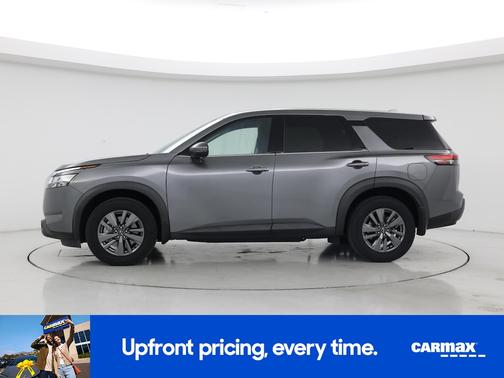 2022 Nissan Pathfinder S