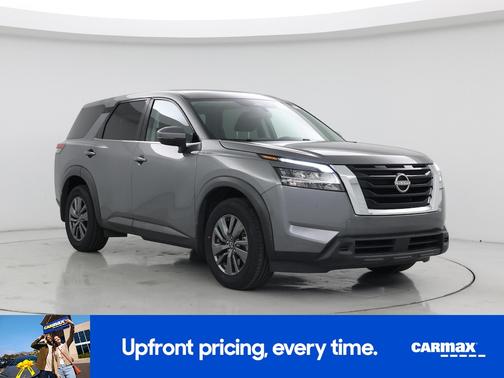 2022 Nissan Pathfinder S