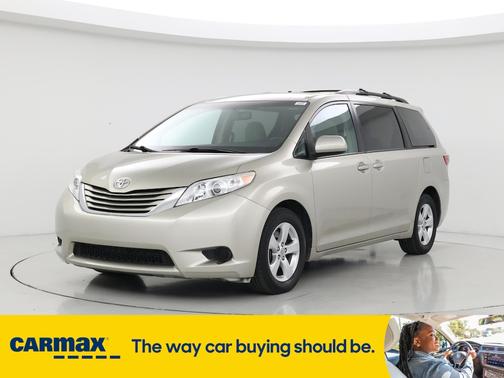 2017 Toyota Sienna LE