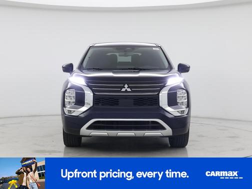 Blue 2024 Mitsubishi Outlander SE