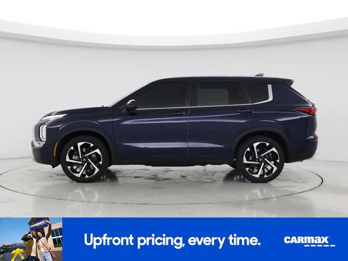 Blue 2024 Mitsubishi Outlander SE