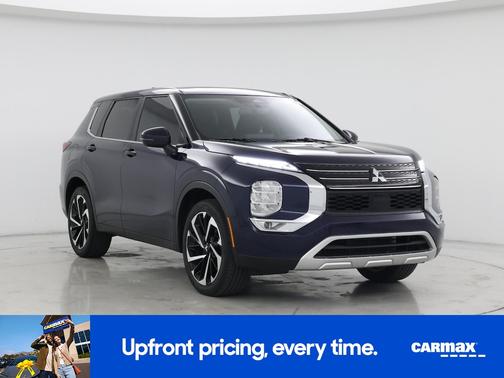 Blue 2024 Mitsubishi Outlander SE