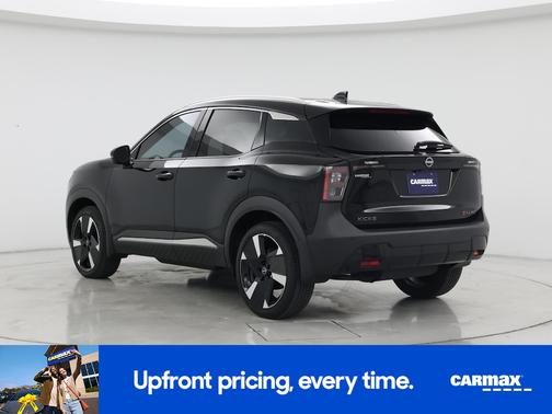 Black 2025 Nissan Kicks SR