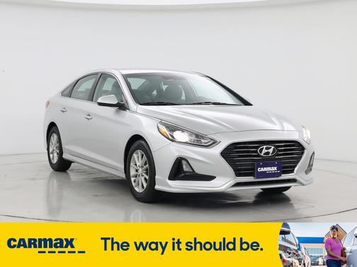 2018 Hyundai SONATA SE