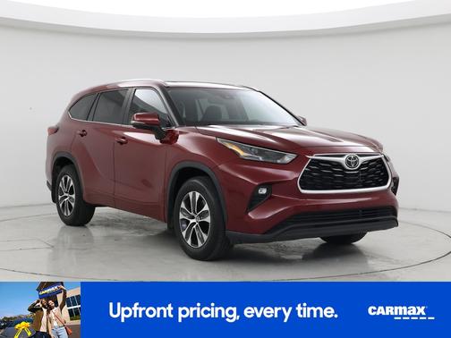 Red 2023 Toyota Highlander XLE