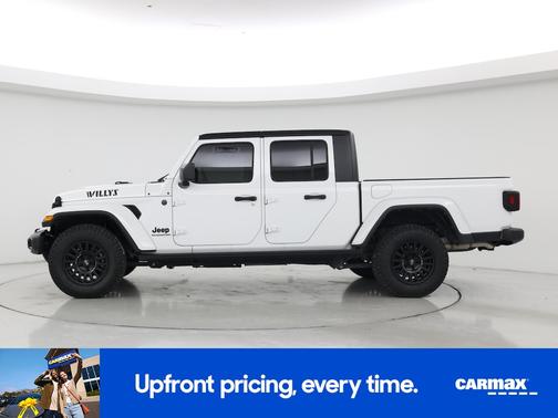 White 2022 Jeep Gladiator Willy's