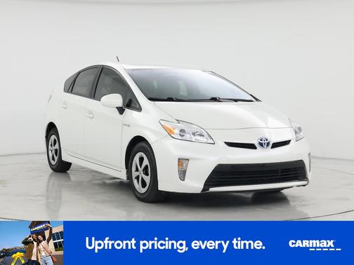 White 2015 Toyota Prius Two