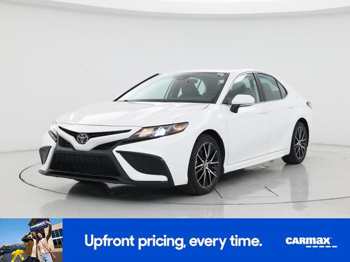 White 2024 Toyota Camry SE
