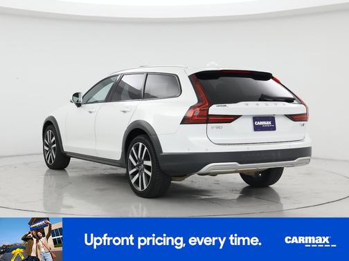 2021 Volvo V90 Cross Country T6