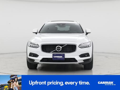 2021 Volvo V90 Cross Country T6