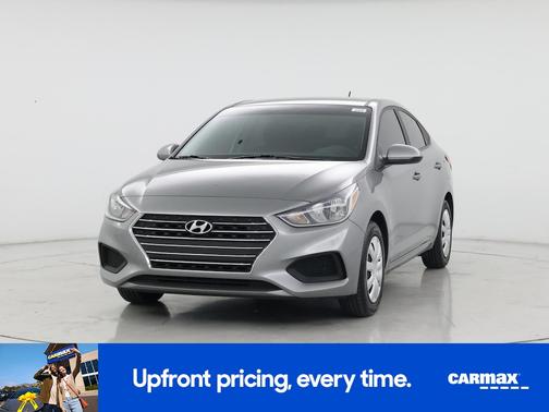 Silver 2022 Hyundai Accent SE