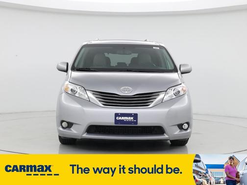 2016 Toyota Sienna XLE