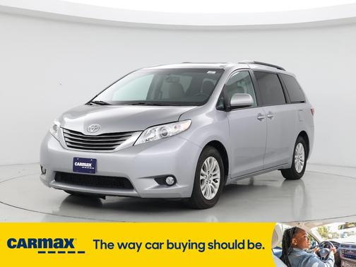 2016 Toyota Sienna XLE