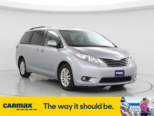 2016 Toyota Sienna XLE