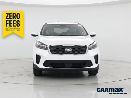 White 2020 Kia Sorento LX