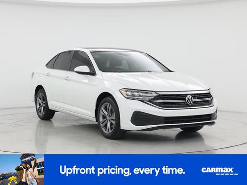 White 2023 Volkswagen Jetta SE