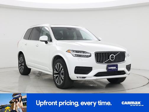 2022 Volvo XC90 T5 Momentum
