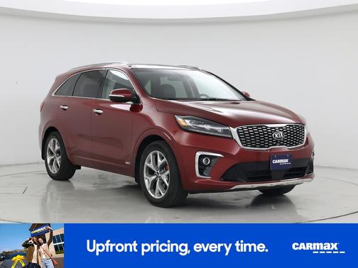 Red 2019 Kia Sorento SX