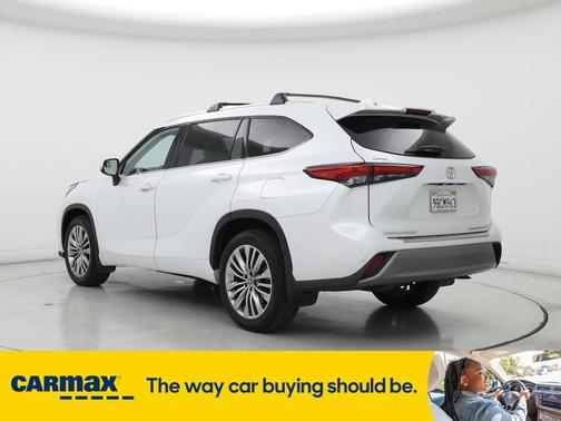 2022 Toyota Highlander Platinum