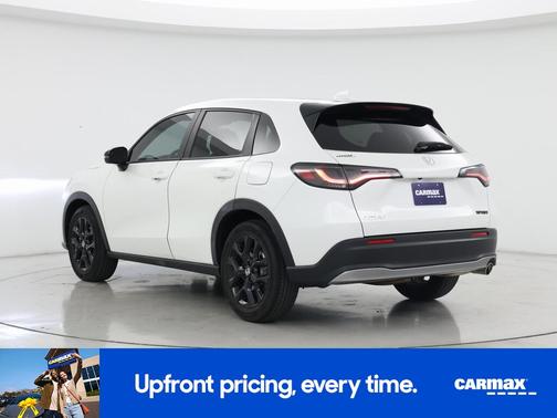 White 2023 Honda HR-V Sport