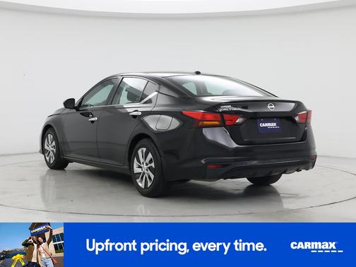 Black 2019 Nissan Altima S