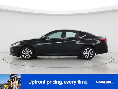 Black 2019 Nissan Altima S