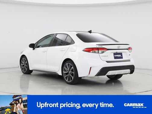 White 2022 Toyota Corolla SE Night Shade