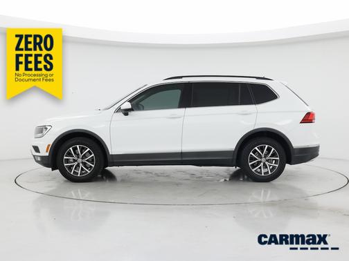 White 2018 Volkswagen Tiguan SE