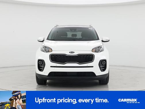 White 2018 Kia Sportage EX