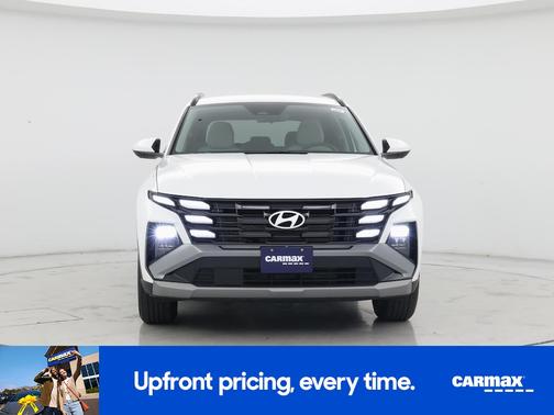 White 2025 Hyundai TUCSON SEL