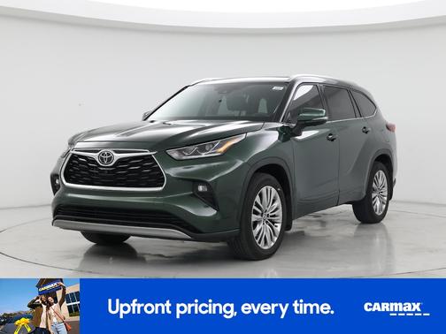 Green 2023 Toyota Highlander Platinum
