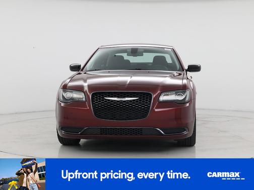 2019 Chrysler 300 Touring