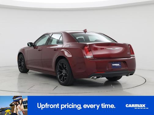 2019 Chrysler 300 Touring