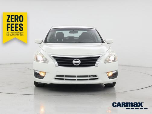 White 2015 Nissan Altima S
