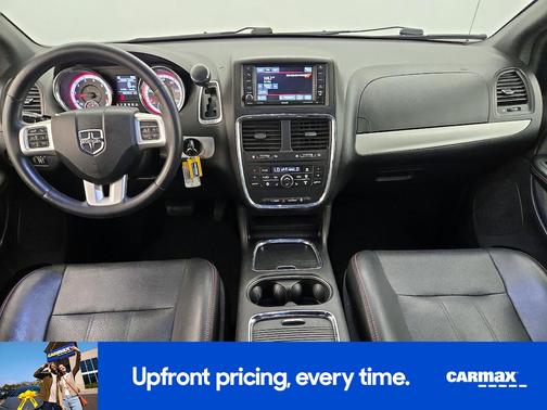 Gray 2017 Dodge Grand Caravan GT