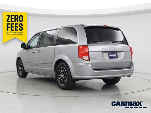 Gray 2017 Dodge Grand Caravan GT