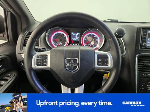 Gray 2017 Dodge Grand Caravan GT