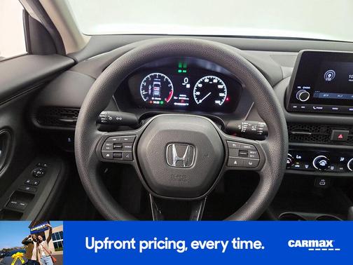 White 2024 Honda HR-V LX