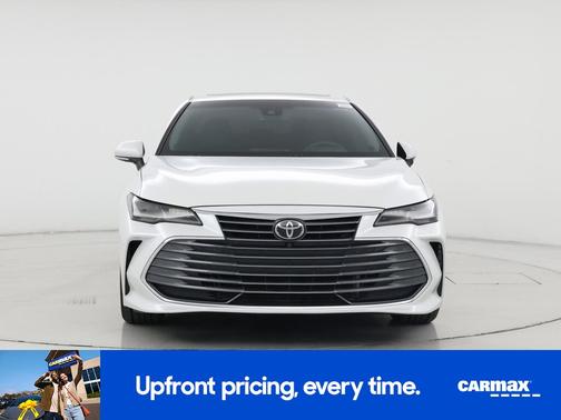 White 2022 Toyota Avalon Limited