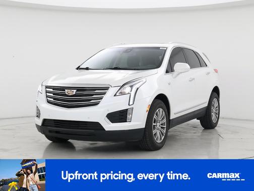 White 2017 Cadillac XT5 Luxury
