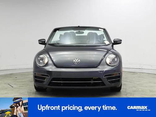 Gray 2019 Volkswagen Beetle S